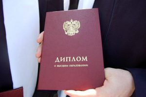 Только юрист может ознакомиться с делом в суде
